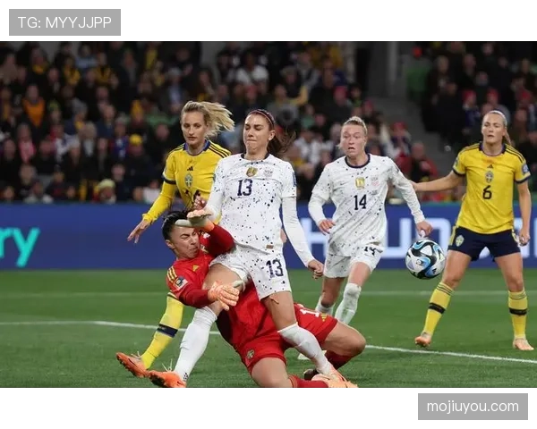 亚历克斯·摩根赛场上的女王，下了场秒变买买买狂魔？！