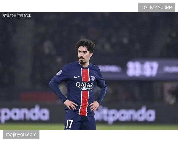 哈维高位抢断驱动进攻：中场组织核心角色的战术演变