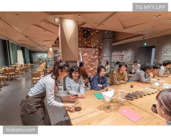 张帅训练场上像拼命三郎，休息室却摆满了星巴克外卖，反差太大了吧