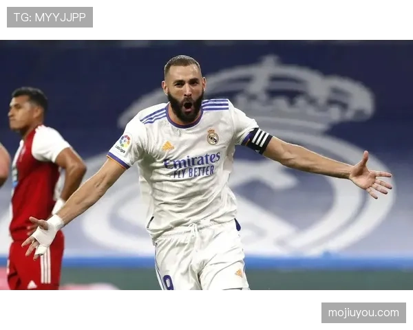 本泽马精准直塞如何提升助攻效率：解析其撕开防线的关键机制